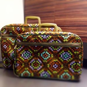 Vintage Suitcase (set 2) Avocado green